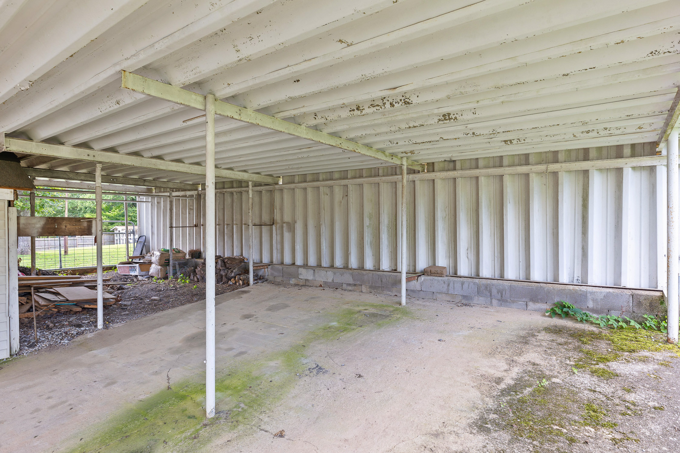 Covered carport structure